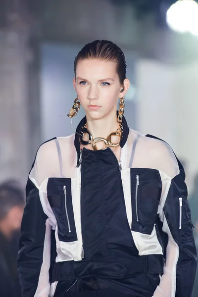 Look 73